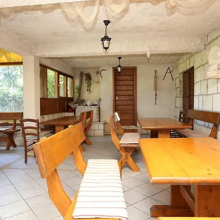 House With A Parking Space Zrnovo, Korcula - 10030 Holiday home Zrnovo