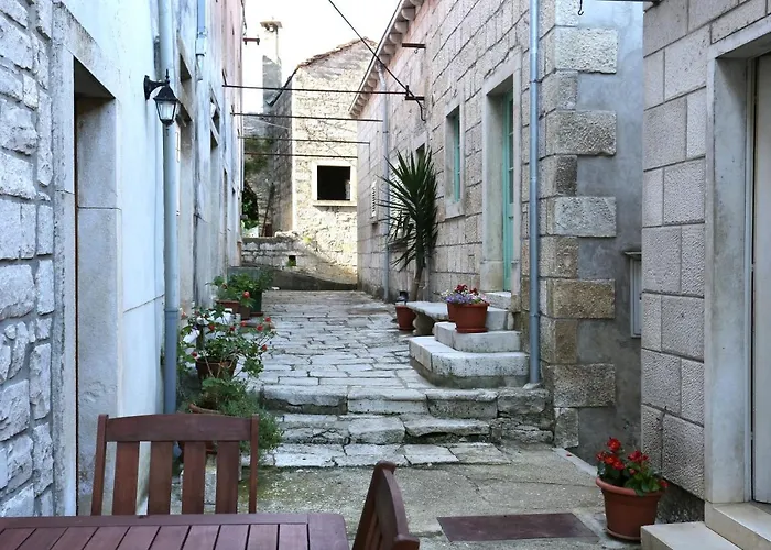 House With A Parking Space Zrnovo, Korcula - 10030 度假居 *